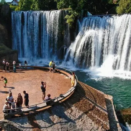 Volijak 44 Jajce